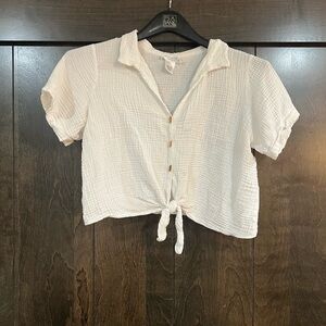 White Cuffed Sleeve Tie Front Crop Shirt